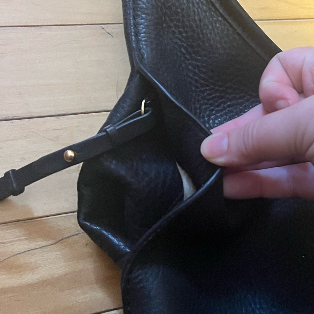 UGG Black Leather Shoulder Bag - Picture 3 of 8